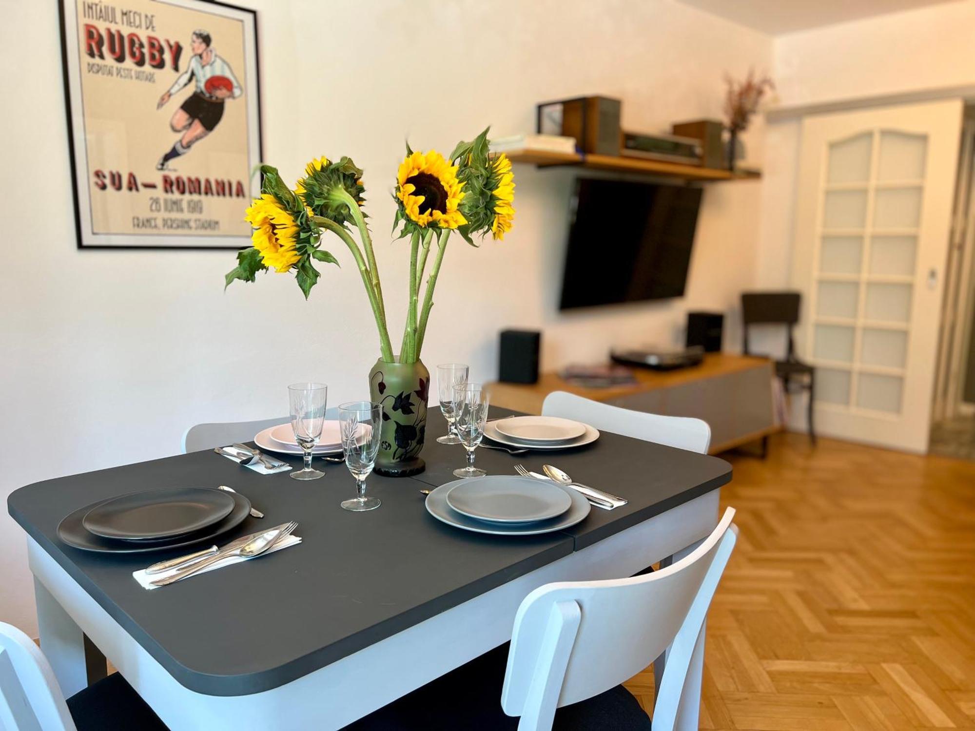 Castanilor 6 - Hip Industrial Apartment Close To City Centre Brašov Exteriér fotografie